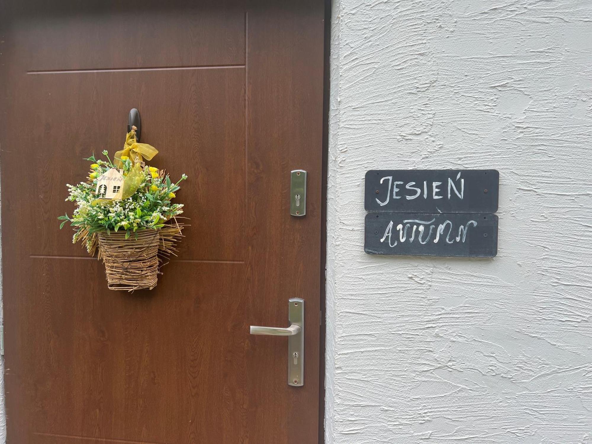 Apartamenty 3 Pory Roku Komarno Екстериор снимка